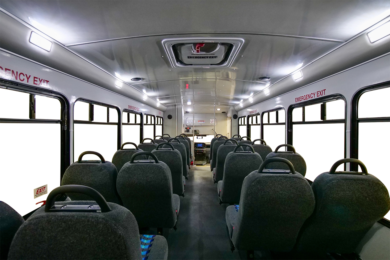 25-ADVANTAGE XL F550 FORD F550-08 -