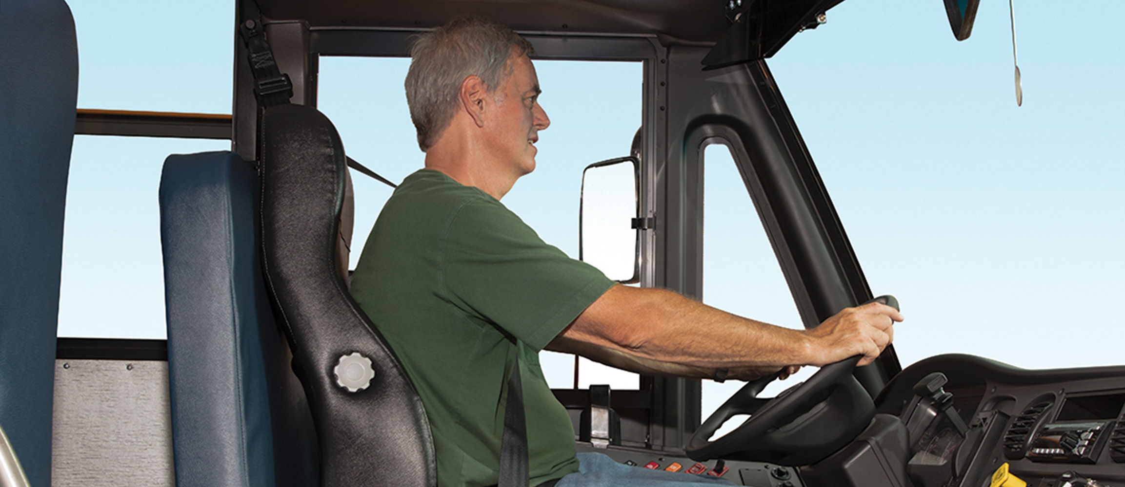 evolved-saf-t-liner-c2-carousel2-10