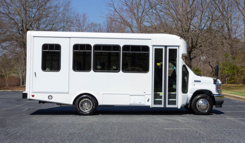 
								2024 ElDorado Advantage – 14P with Wheelchair Lift full									