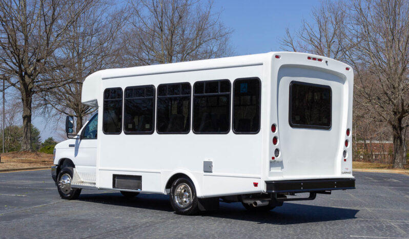 
								2024 ElDorado Advantage – 14P with Wheelchair Lift full									