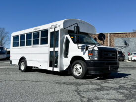 2026 Thomas Minotour DRW 051 – 14P – Lap Belts w/ISO Latches (Ford E-350)