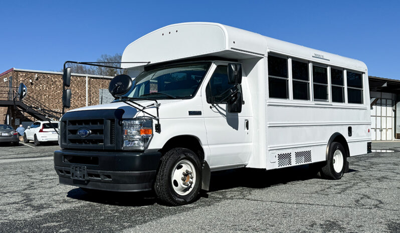 
								2026 Thomas Minotour DRW 051 – 14P – Lap Belts w/ISO Latches (Ford E-350) full									