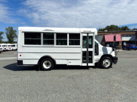 2026 Thomas Minotour DRW 041 – 14P – Lap Belts w/ISO Latches (Ford E-350)