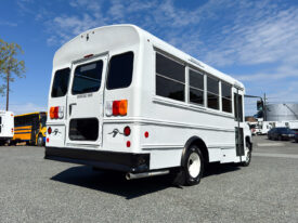 2026 Thomas Minotour DRW 041 – 14P – Lap Belts w/ISO Latches (Ford E-350)