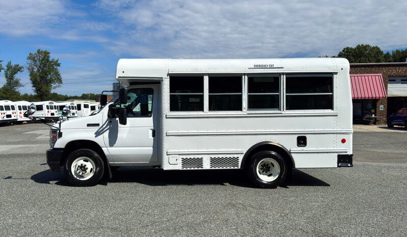 
								2026 Thomas Minotour DRW 041 – 14P – Lap Belts w/ISO Latches (Ford E-350) full									